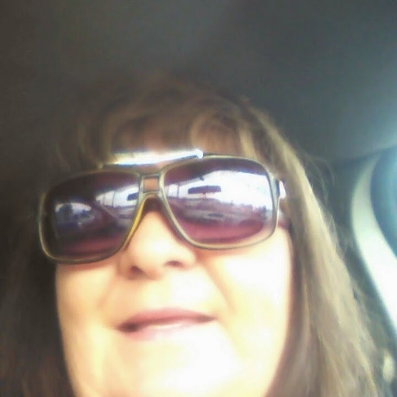 Meet your Posher, Tom - Picture 1 of 1